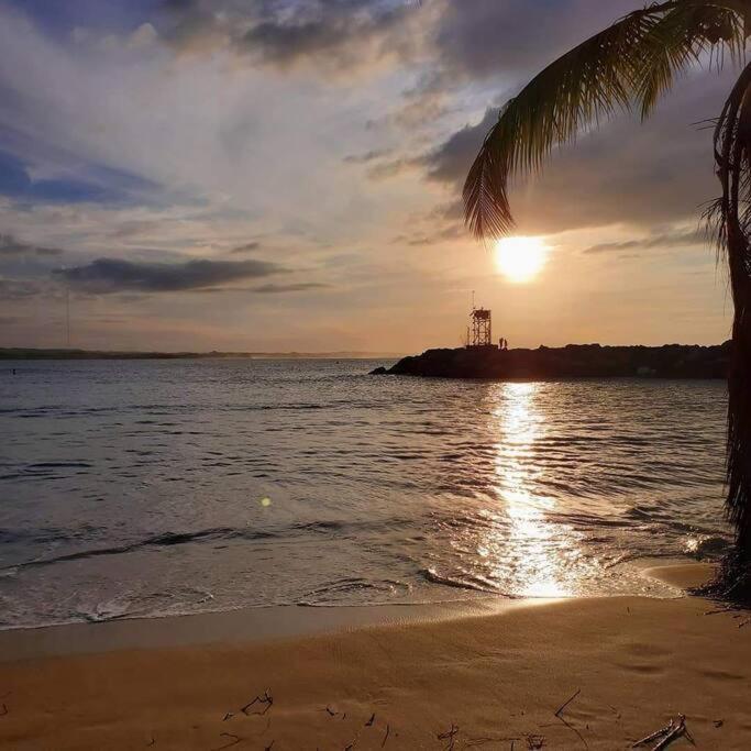 Dulce Atardecer 5 Playa Rompeolas, Aguadilla Esterno foto